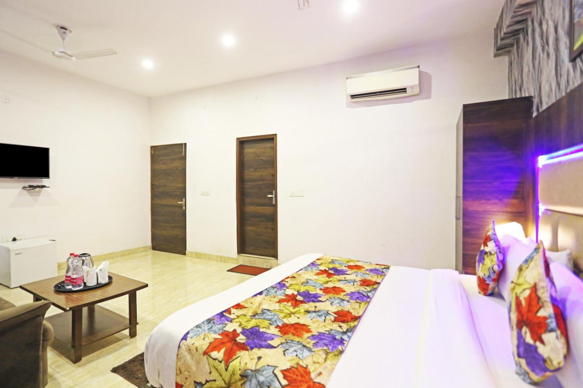 Hotel The Kiara Near Delhi Airport New Delhi Eksteriør bilde