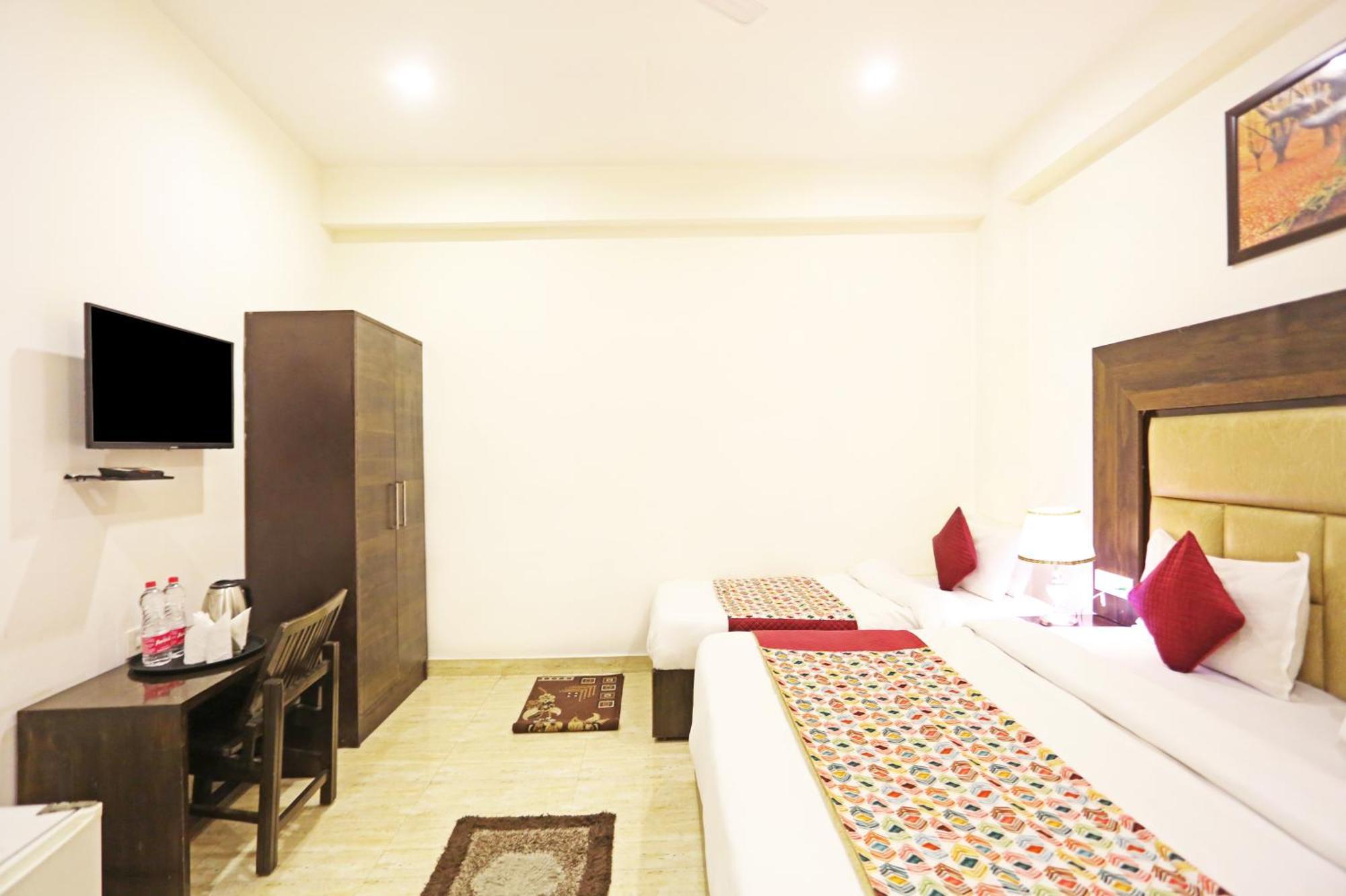Hotel The Kiara Near Delhi Airport New Delhi Eksteriør bilde
