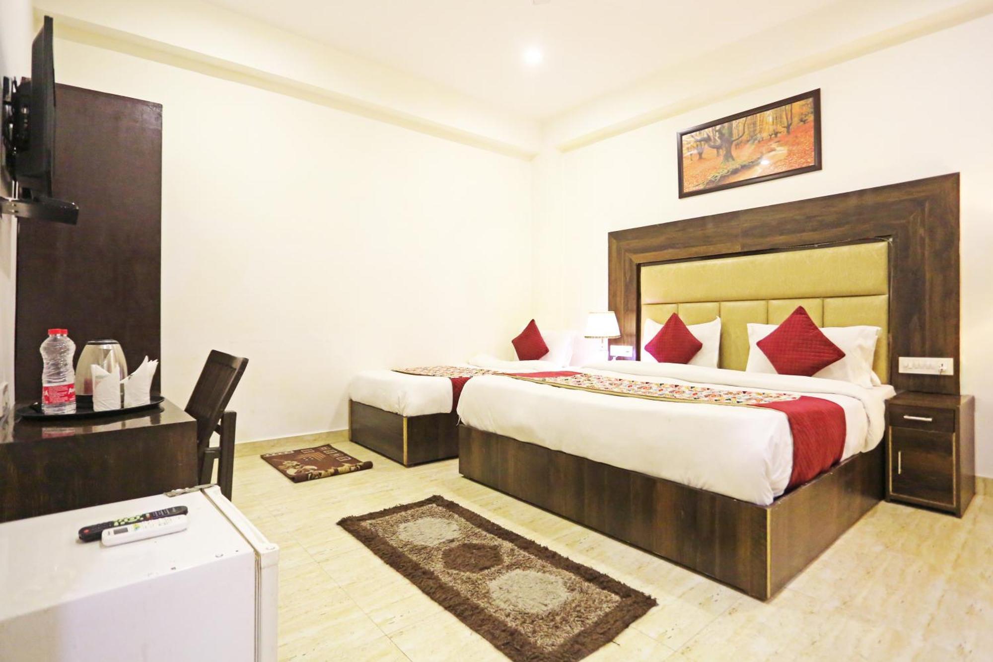 Hotel The Kiara Near Delhi Airport New Delhi Eksteriør bilde