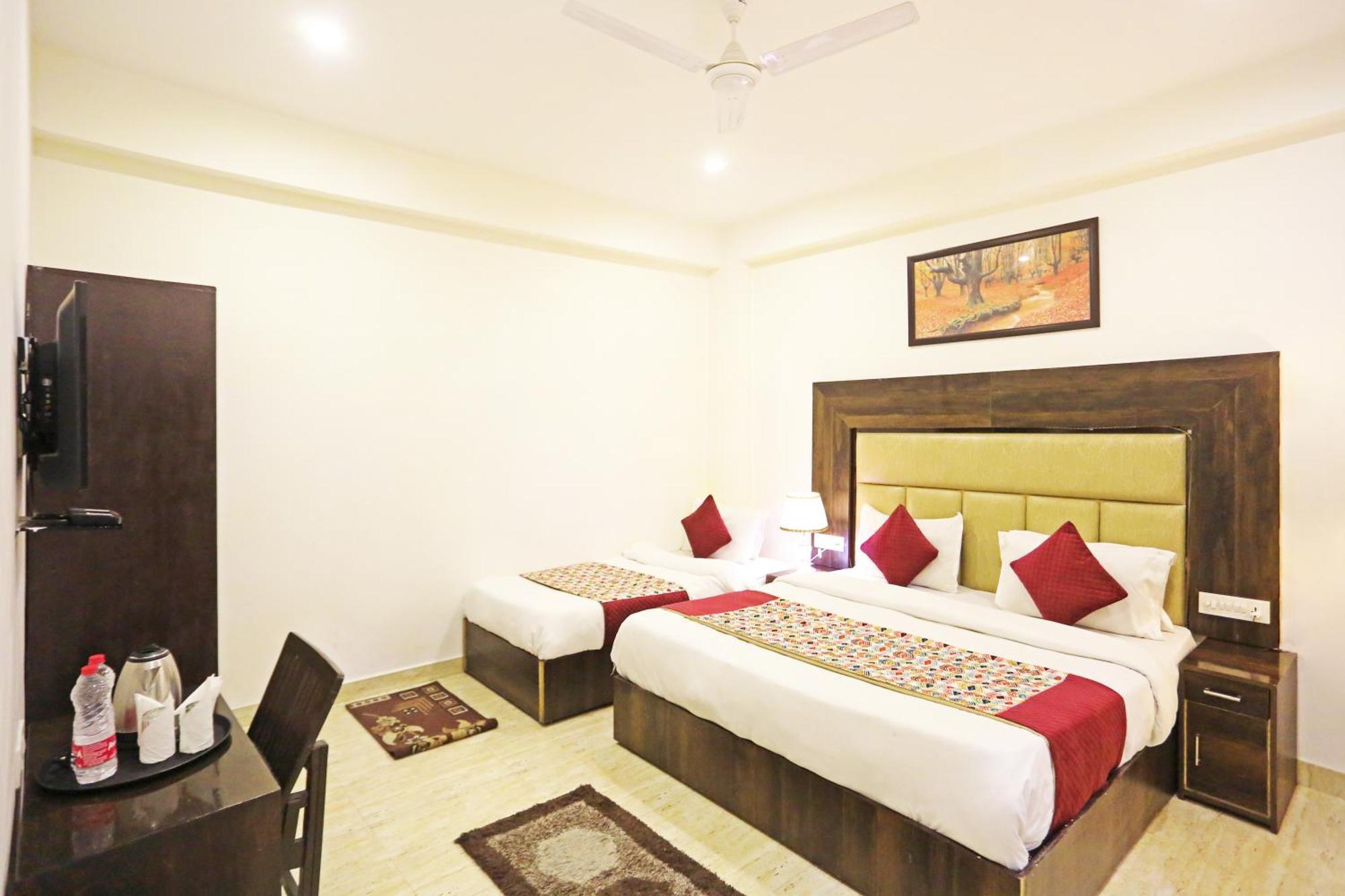 Hotel The Kiara Near Delhi Airport New Delhi Eksteriør bilde
